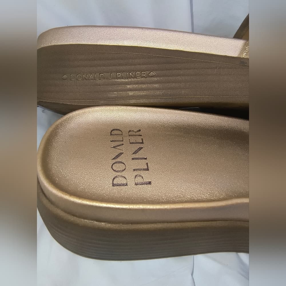 Donald J. Pliner Women's Gold and Tan Slide Sandals, Size 6.5 - Thumbnail 3