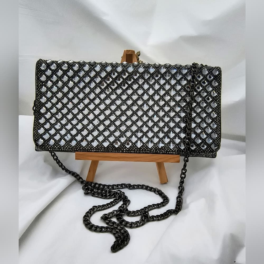Elegant STARLET Black Chain Silver Rhinestone Clutch - Thumbnail 10