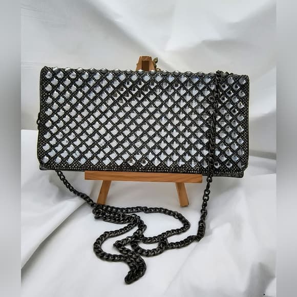 Elegant STARLET Black Chain Silver Rhinestone Clutch - Thumbnail 11