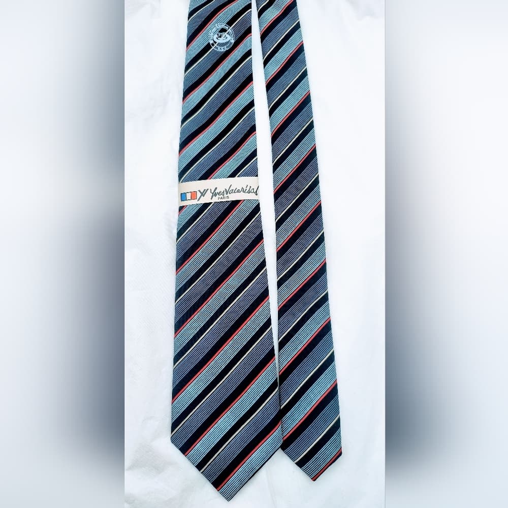 Yves Vacarisas Striped Tie - Blue and Red