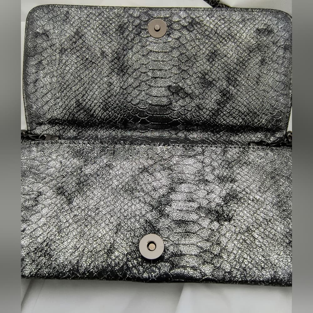 Elegant STARLET Black Chain Silver Rhinestone Clutch - Thumbnail 4