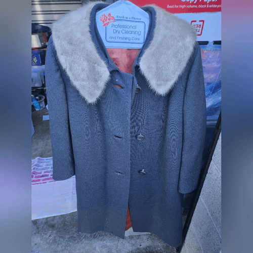 Vintage ILGWU Union Made 1960s Fur Collar Blue Chunky Button Mod Ladies Jacket - Thumbnail 3