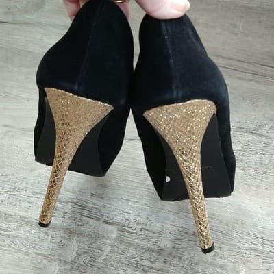 Steve Madden Black Suede and Gold chunky sparkly Platform Heels - Thumbnail 6