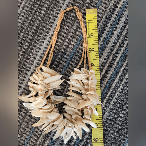 Vintage Cream and Brown beaded Shell Necklace with Fan Design - Thumbnail 10