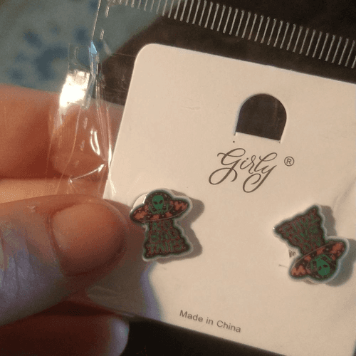 No Bad Trips Tiny Acrylic Stud Earrings - Thumbnail 6
