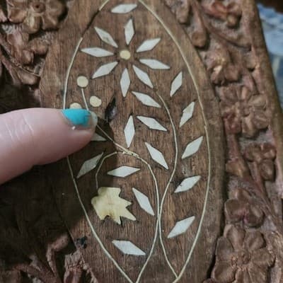 Mid Century Intricately Carved Wooden Jewelry Box With Shell Inlay - Thumbnail 11