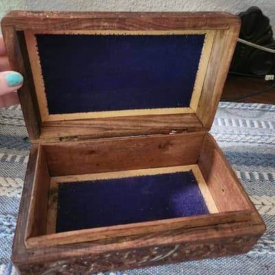 Mid Century Intricately Carved Wooden Jewelry Box With Shell Inlay - Thumbnail 3