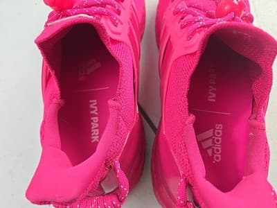 Size 5.5 Womens - adidas Ultra Boost OG Beyonce Ivy Park Ivy Heart - GX2236 - Thumbnail 5