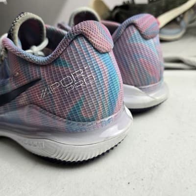 tennis shoes, court shoes, nike vapor pro, pink/blue multicolor, Size 6.5 - Thumbnail 7