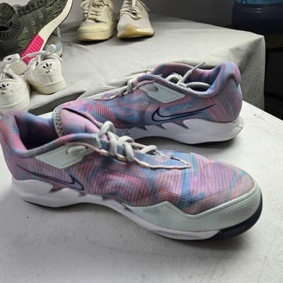 tennis shoes, court shoes, nike vapor pro, pink/blue multicolor, Size 6.5 - Thumbnail 3