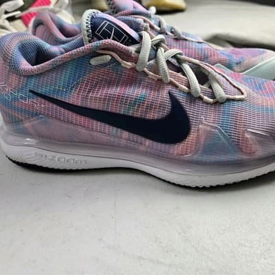 tennis shoes, court shoes, nike vapor pro, pink/blue multicolor, Size 6.5 - Thumbnail 10