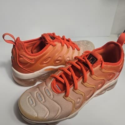 Nike Air VaporMax Plus Women's Size 7 Guava Ice Rush Orange DQ8588-800 - Thumbnail 8