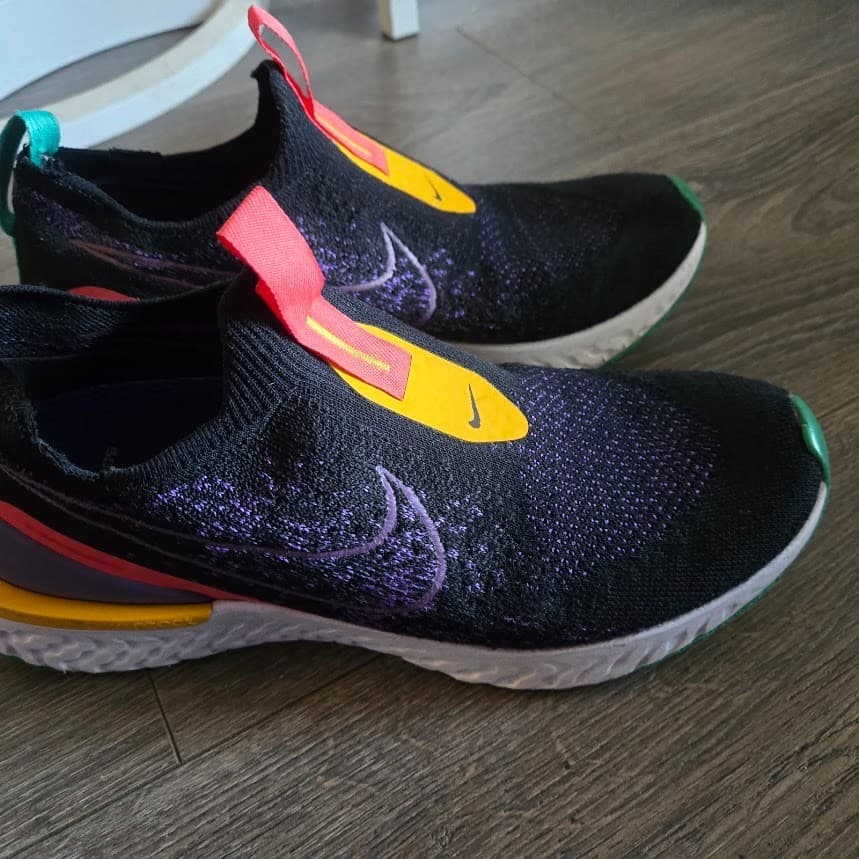 Nike Epic Phantom React Womens Running Sneakers Size 8 - Thumbnail 2