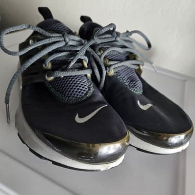 Nike Air Presto Youth Kids Size 5Y Shoes Gray Black Athletic Trainer Sneakers - Thumbnail 4