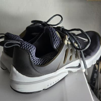 Nike Air Presto Youth Kids Size 5Y Shoes Gray Black Athletic Trainer Sneakers - Thumbnail 2