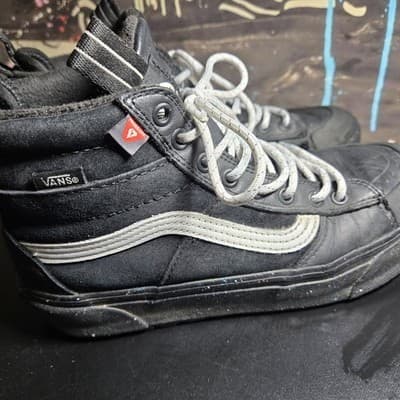 Vans Sk8-Hi MTE HydroGuard Black Women's 8 Mens 6.5 All Weather Skate Shoes - Thumbnail 7