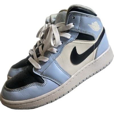NIKE Youth Size 5.5 Air Jordan 1 GS Blue Black White UNC Shoes 555112-401 - Thumbnail 6