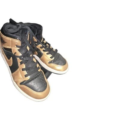 Nike Jordan 1 Retro High Og Black/metallic Gold Size 3.5 - Thumbnail 2