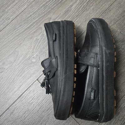 Vans Men's 6/Women's 4.5 Style 53 Slip-On Black Leather With Tassles - Thumbnail 2
