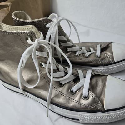 Converse Chuck Taylor Hi Top Sneaker All Star Shiny Gold Girl’s Size 8 - Thumbnail 4
