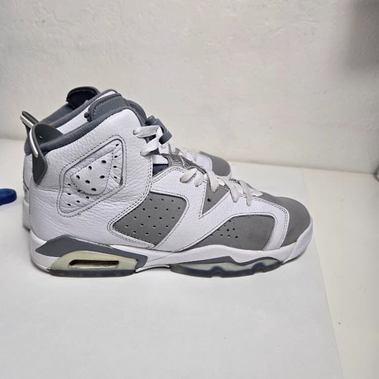 Nike Air Jordan 6 Retro Cool Grey size 6Y White Gray Sneakers - Thumbnail 4