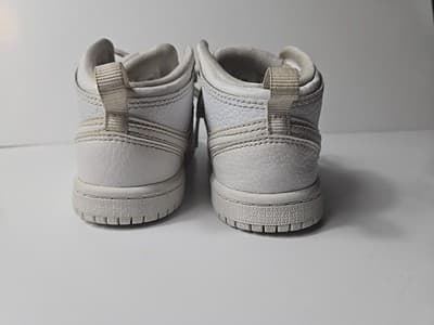 Air Jordan 1 Mid White Leather High Top Basketball Sneakers Kids 9c - Thumbnail 5