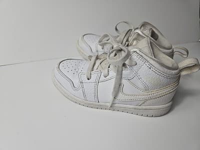 Air Jordan 1 Mid White Leather High Top Basketball Sneakers Kids 9c - Thumbnail 4