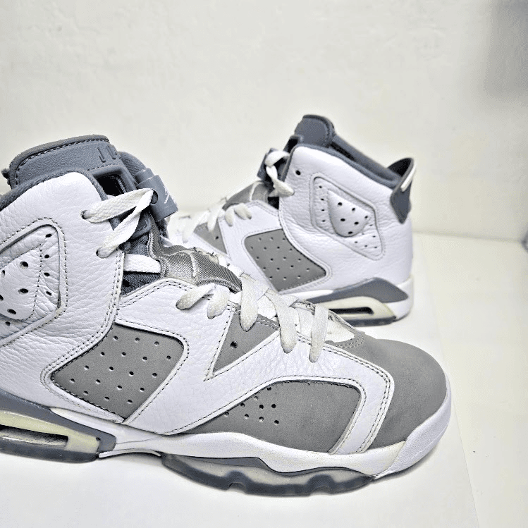 Nike Air Jordan 6 Retro Cool Grey size 6Y White Gray Sneakers - Thumbnail 2