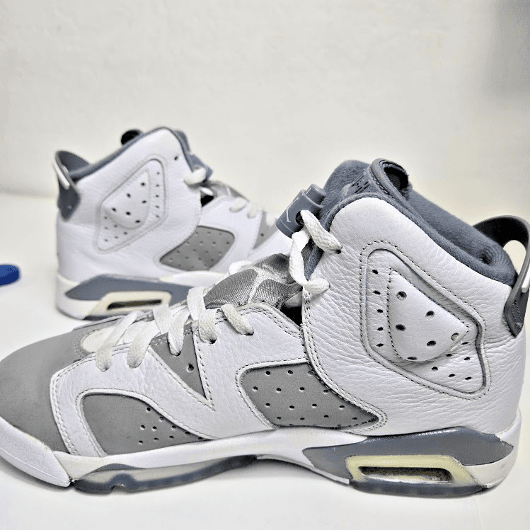 Nike Air Jordan 6 Retro Cool Grey size 6Y White Gray Sneakers - Thumbnail 3