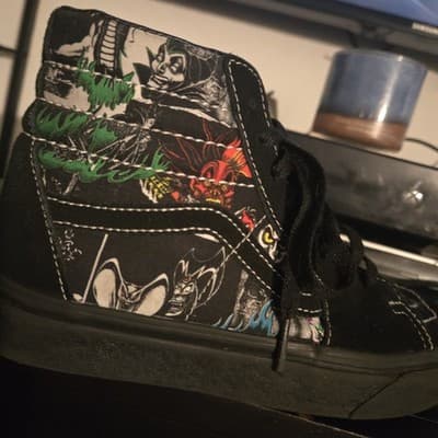 Vans X Disney 100 Villains Sk8 Hi Size 4 US Black White Red Green Suede - Thumbnail 4