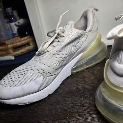 Nike Air Max 270 Shoes Youth Size 6.5Y Triple White Running GS 943345-103 - Thumbnail 4