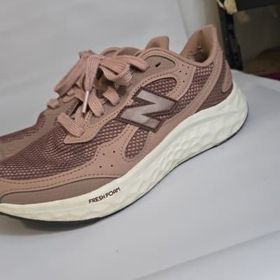 New Balance Fresh Foam Arishi V4 Women's 7.5 Pecan/Landslide