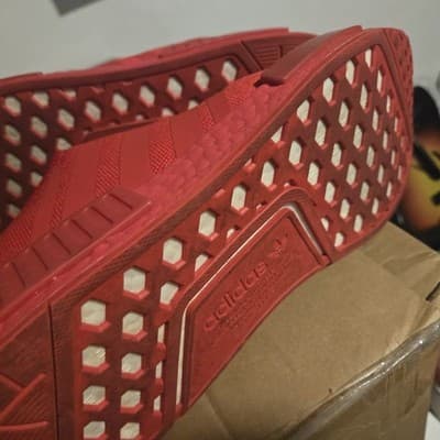 Adidas NMD_R1 Triple Red - Thumbnail 4