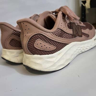 New Balance Fresh Foam Arishi V4 Women's 7.5 Pecan/Landslide - Thumbnail 4