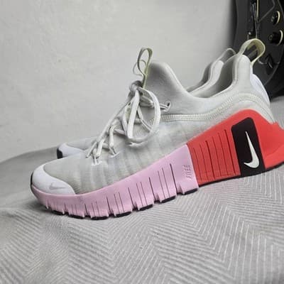 Size 9 - Nike Free Metcon 6 White Bright Crimson Pink Foam W - Thumbnail 2