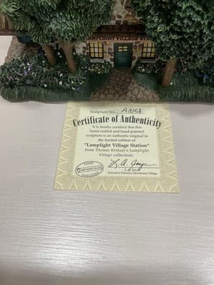 Thomas Kinkade Lamplight Village Train Station With Light Cord And COA - Thumbnail 2
