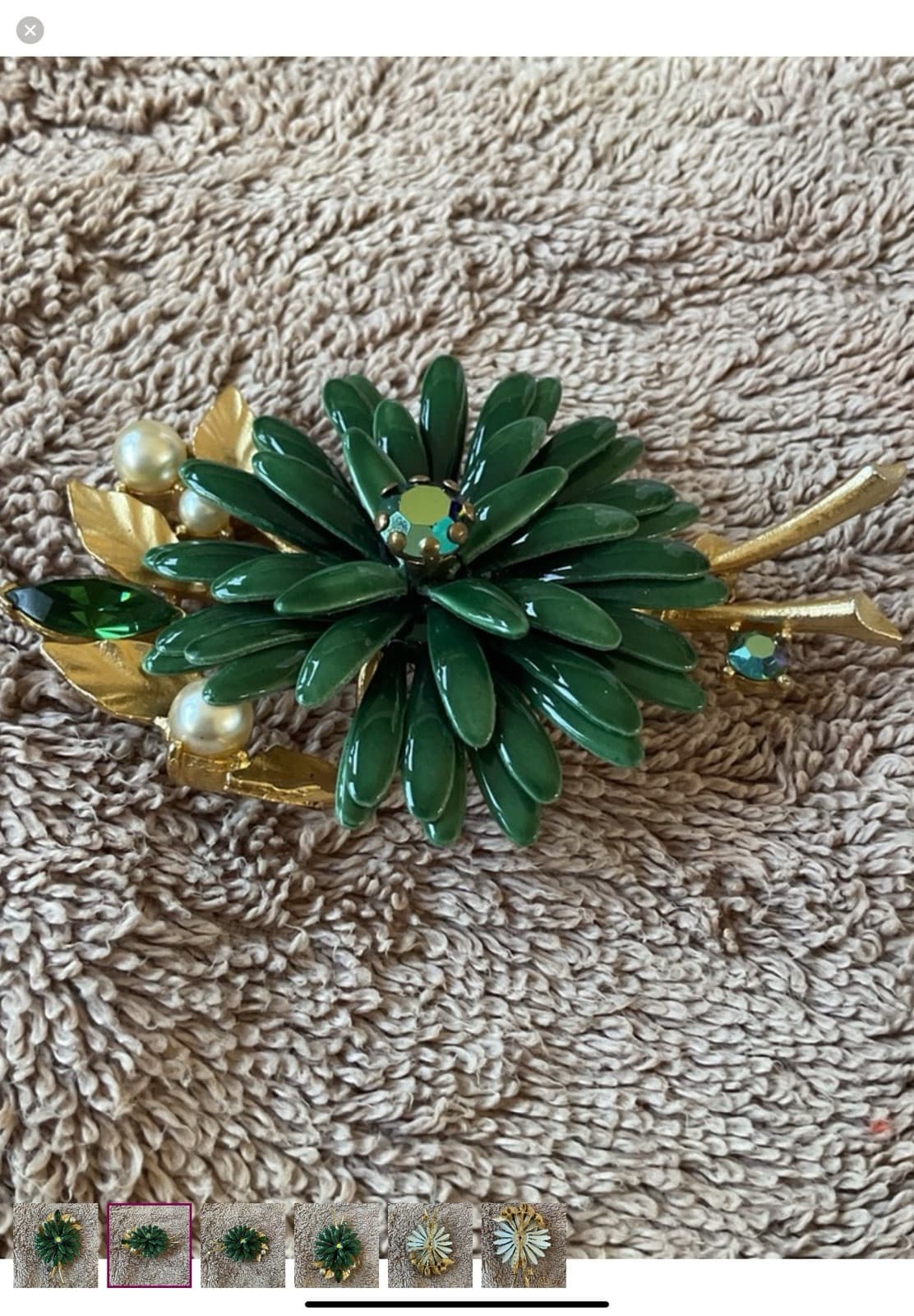 Lisner 1950s METAL ENAMEL RHINESTONES & PEARLS FLOWER BROOCH Excellent Condition - Thumbnail 2