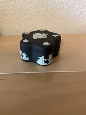 Vintage Wedgwood Black Jasper Ware Trinket Box Horse Wings Couple Scene Rare 3.5 - Thumbnail 4