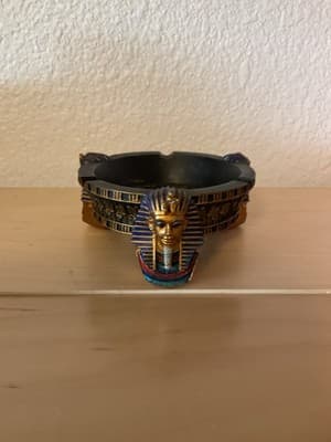 Vintage Art Deco Designed To Represent The Mask Of Pharaoh (King) Tut Ashtray - Thumbnail 2