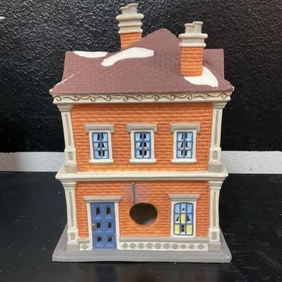 O'well Heartland Valley Village 1st Savings and Loans Bank Christmas Village - Thumbnail 5