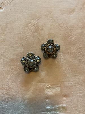 Vintage 1950’s HAR SIGNED Light Blue Semi-precious Stone Clip Earrings - Thumbnail 3