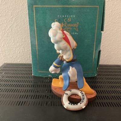 Walt Disney Collectors Society 1994 Animators Choice “Sea Scouts” Donald Duck - Thumbnail 4