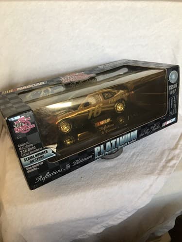 1/24 diecast Racing Champions Platinum Series - Kevin LePage #16 Primestar - Thumbnail 3