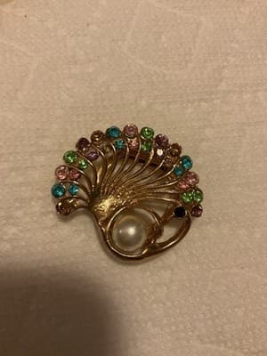 1960 Vintage Pearl, Semi-precious Gemstones And Goldtone Scarf Clip - Thumbnail 3