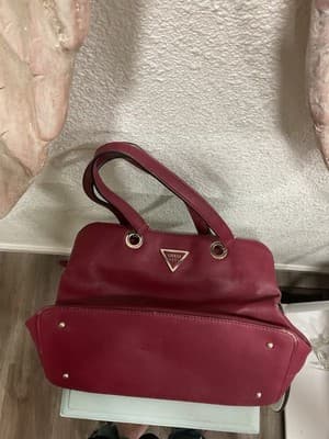 GUESS Logo Red Shoulder Bag Zip Closure Detachable Designer - Thumbnail 4