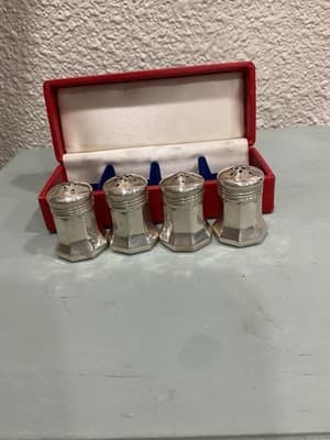 Cartier Sterling Silver Salt & Pepper Shakers 4 PC Set with Original Box - Thumbnail 4