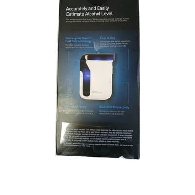 BACtrack Mobile Smartphone Breathalyzer Bluetooth Digital Display Police-Grade - Thumbnail 2