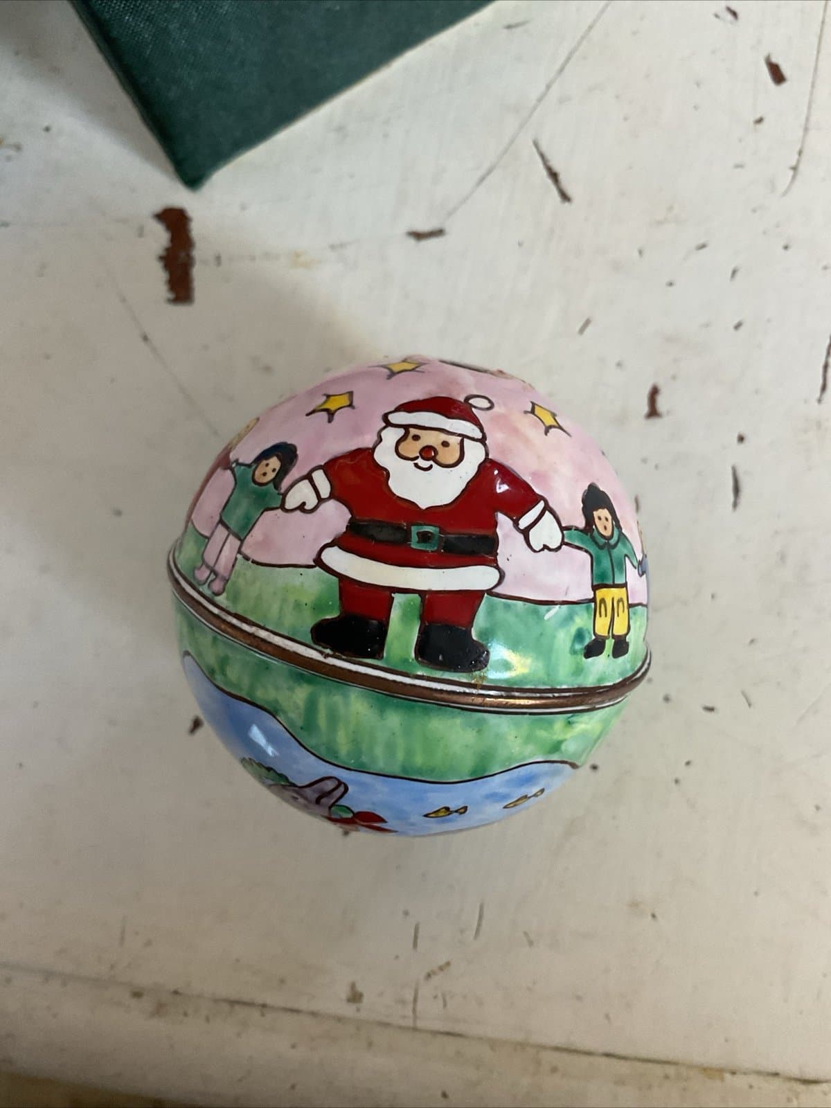 Christmas Metal Enamel Santa and Children Round Bell - Thumbnail 2