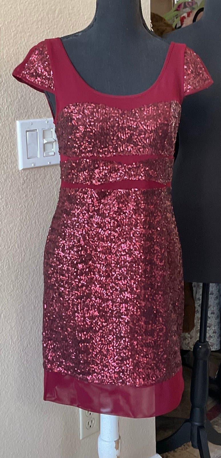 Lovely NWOT Betsey Johnson DRESSY DRESS Size 6 - Thumbnail 2