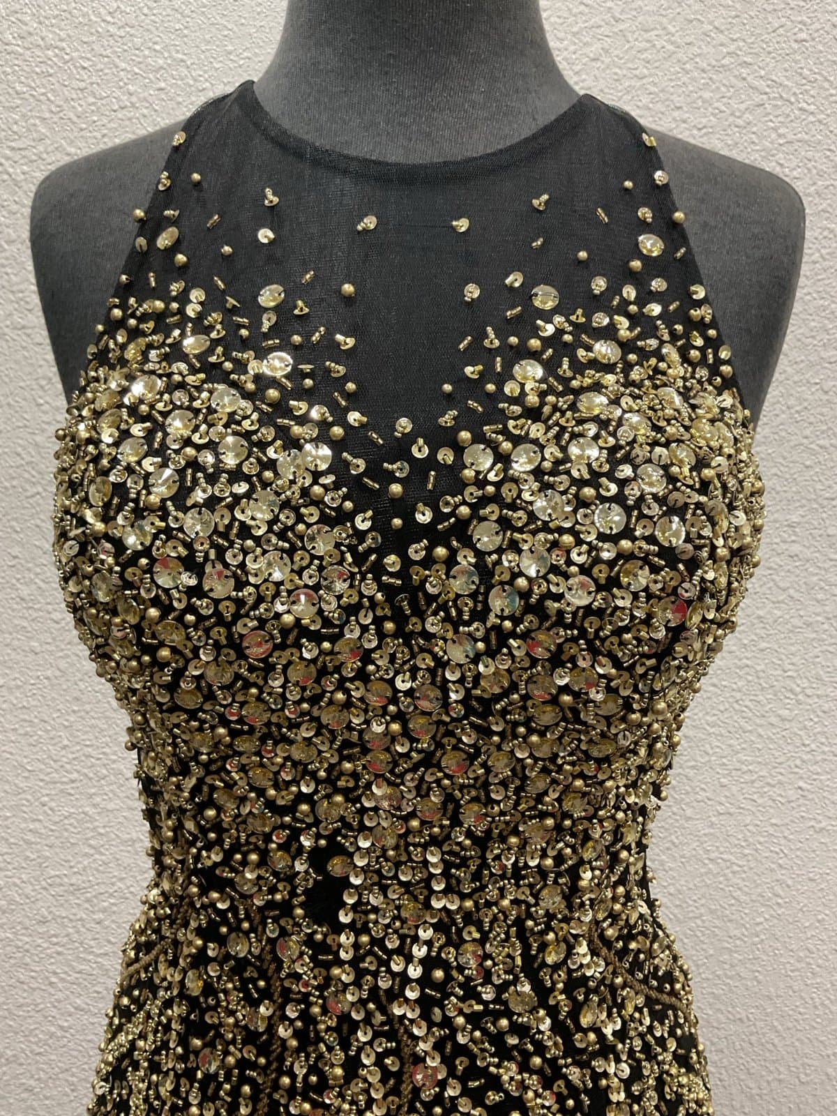 Dress beautiful Mermaid Style Figure Hugging Prom Dress by Gigi Size 2 NWOT - Thumbnail 5